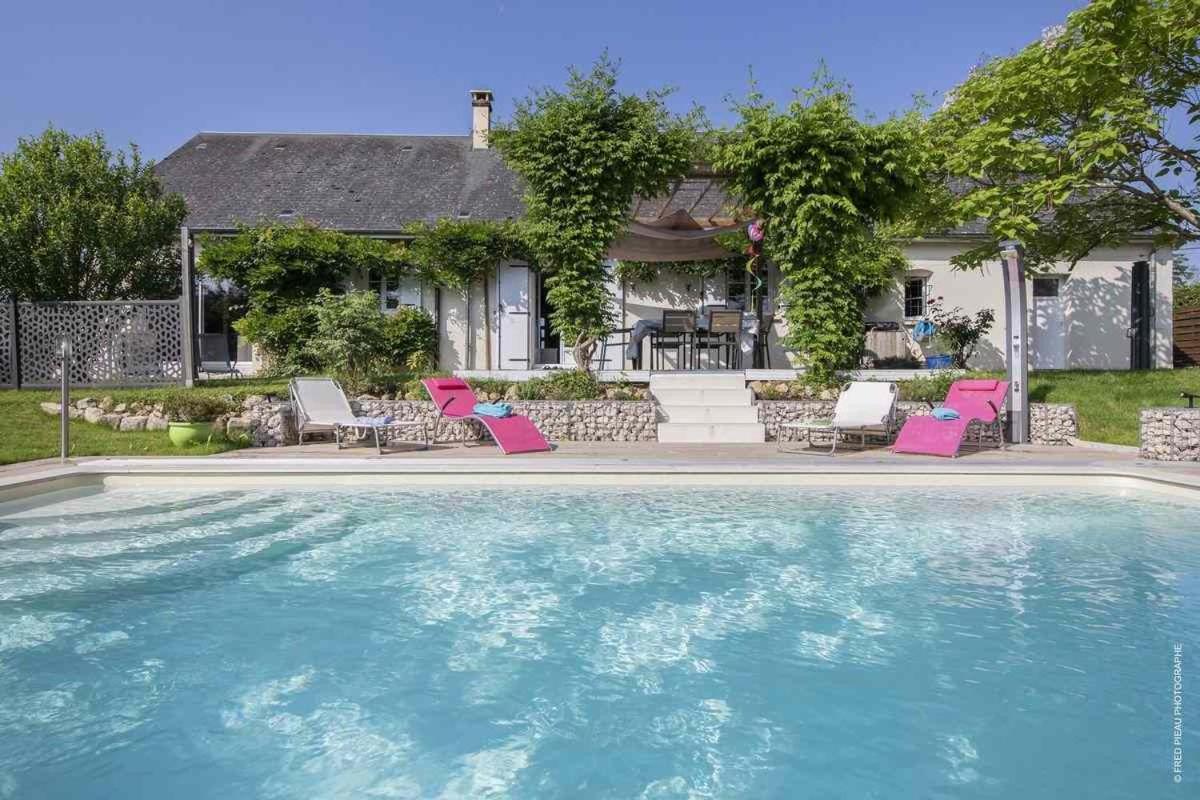 Au Coeur Du Bien Etre, Chambre D'Hotes Avec Piscine Chauffee Et Couverte, Spa, Sauna, Massages Monteaux Eksteriør bilde