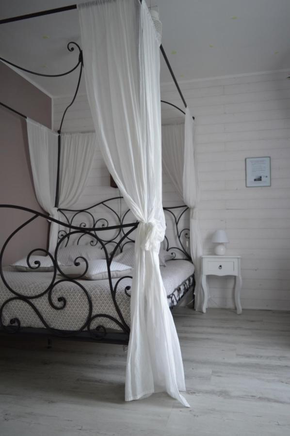 Au Coeur Du Bien Etre, Chambre D'Hotes Avec Piscine Chauffee Et Couverte, Spa, Sauna, Massages Monteaux Eksteriør bilde