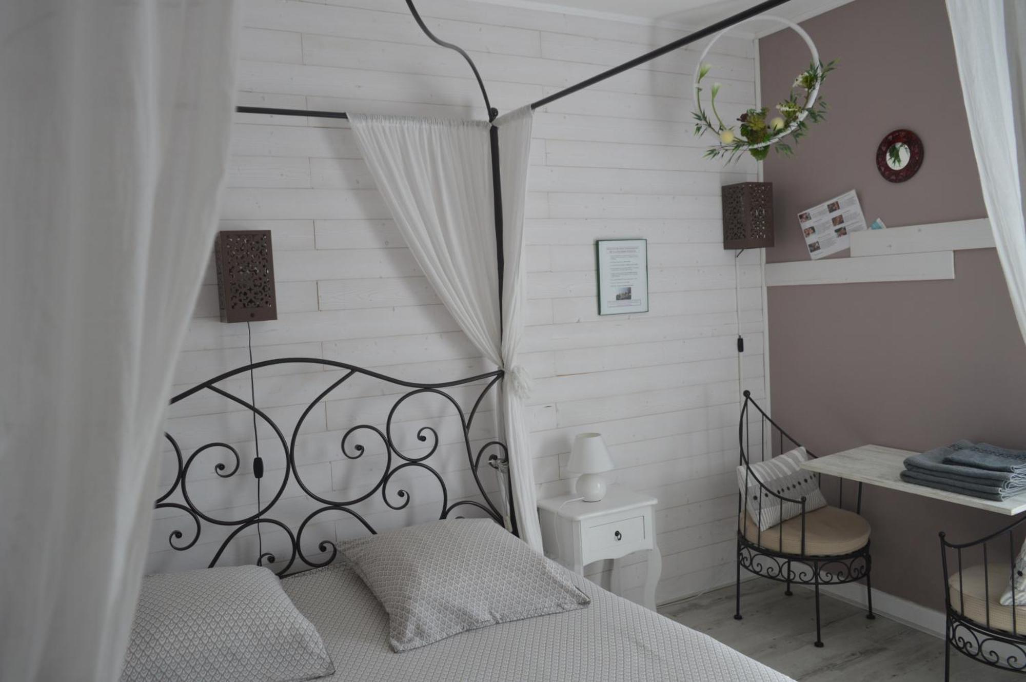 Au Coeur Du Bien Etre, Chambre D'Hotes Avec Piscine Chauffee Et Couverte, Spa, Sauna, Massages Monteaux Eksteriør bilde